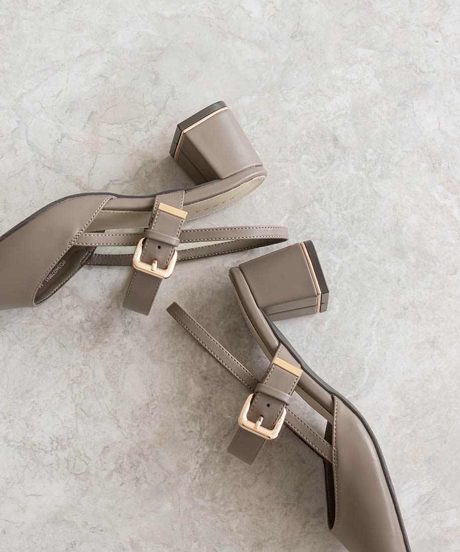 ゴールドパーツバックストラップパンプスRANDA公式サイト