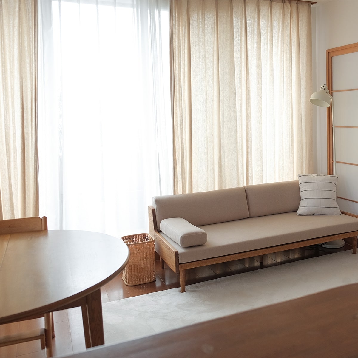 わたしの愛用品- 東向きのLDKにぴったりな UVカット99%カーテンSunnyの