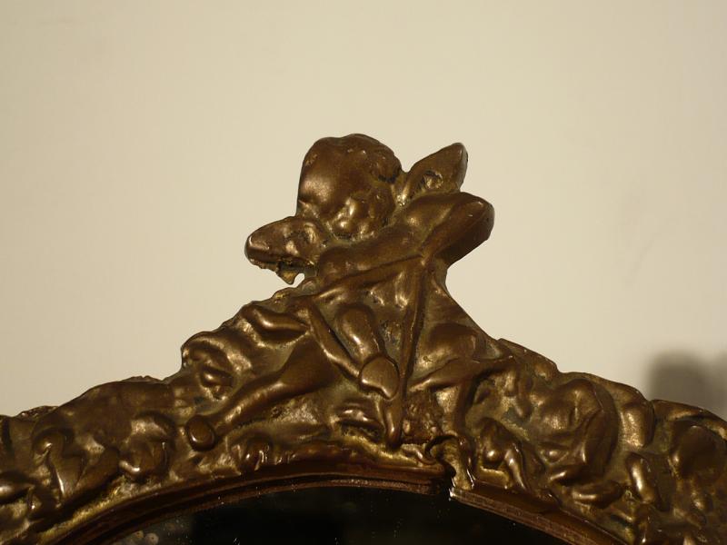 イタリア製アンティークスタンドミラー 天使、インテリア鏡、卓上