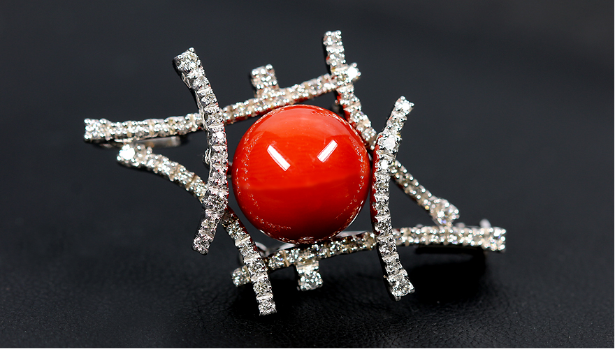 血赤珊瑚 12㎜ ダイヤモンド 0.5ct プラチナ ペンダントトップ兼