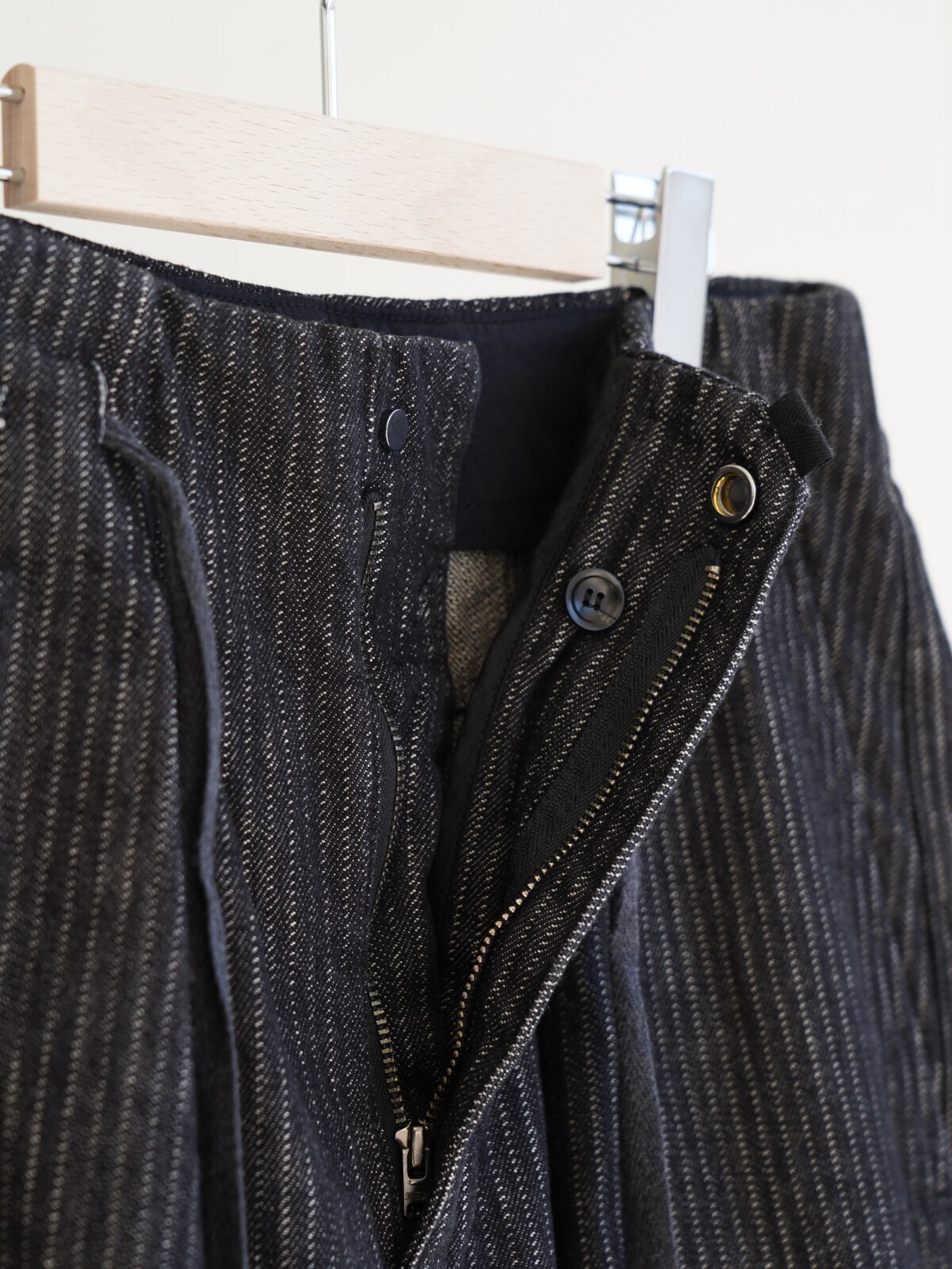 ストライプデニムタックバギーショーツ -ワンウォッシュ- - サバイ