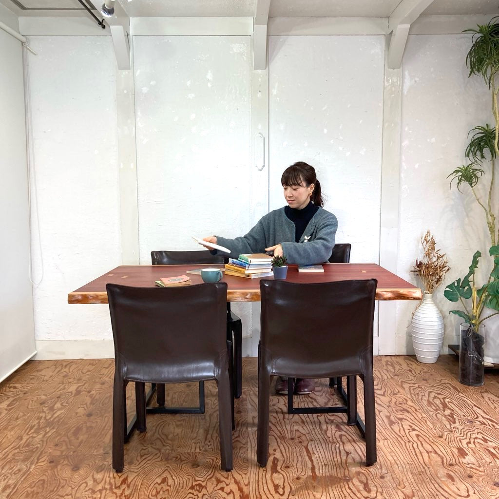 パドックの一枚板ダイニングテーブル 無垢材 リメイク家具 再生家具