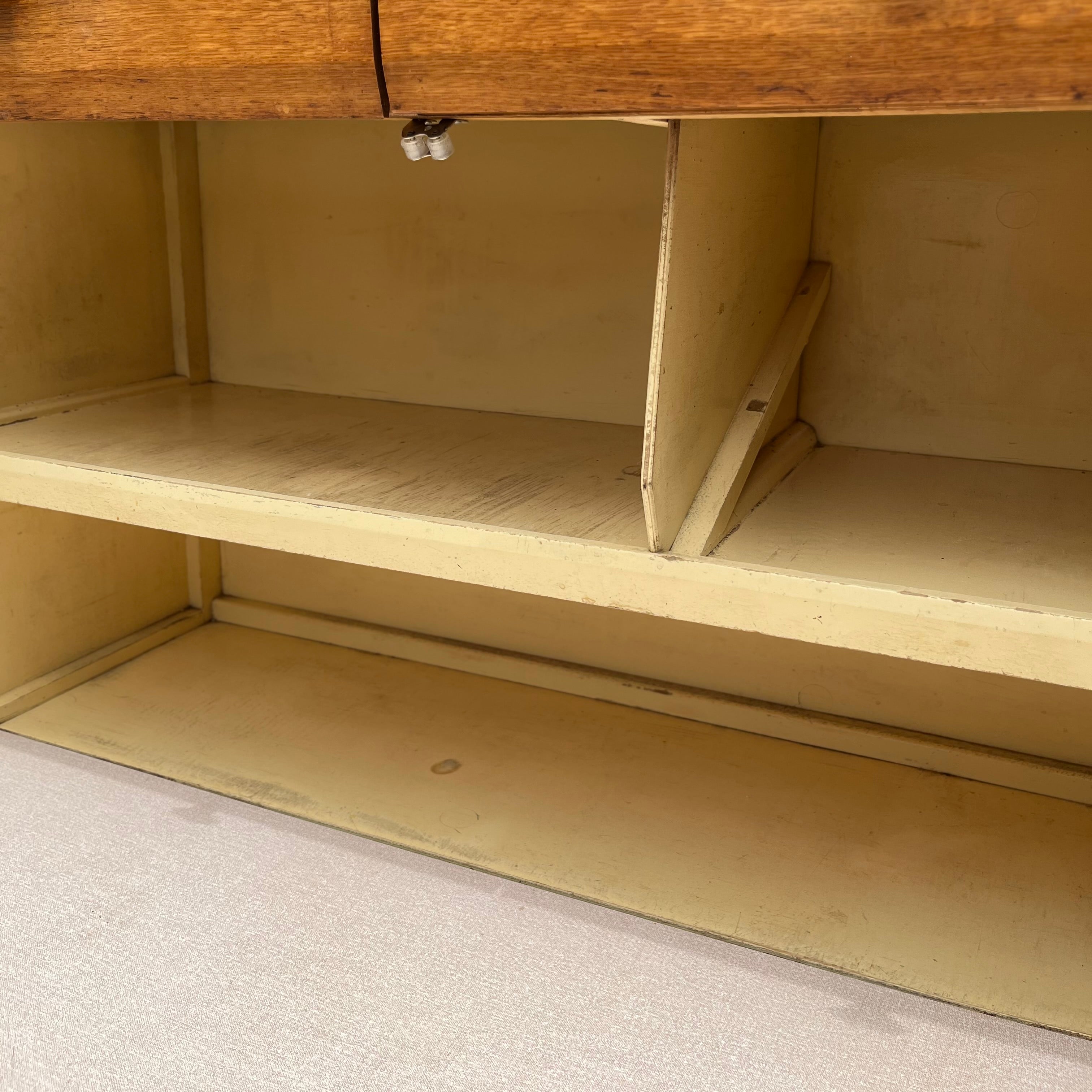 レンプロイ Remploy イギリスヴィンテージ 60's キッチンキャビネット