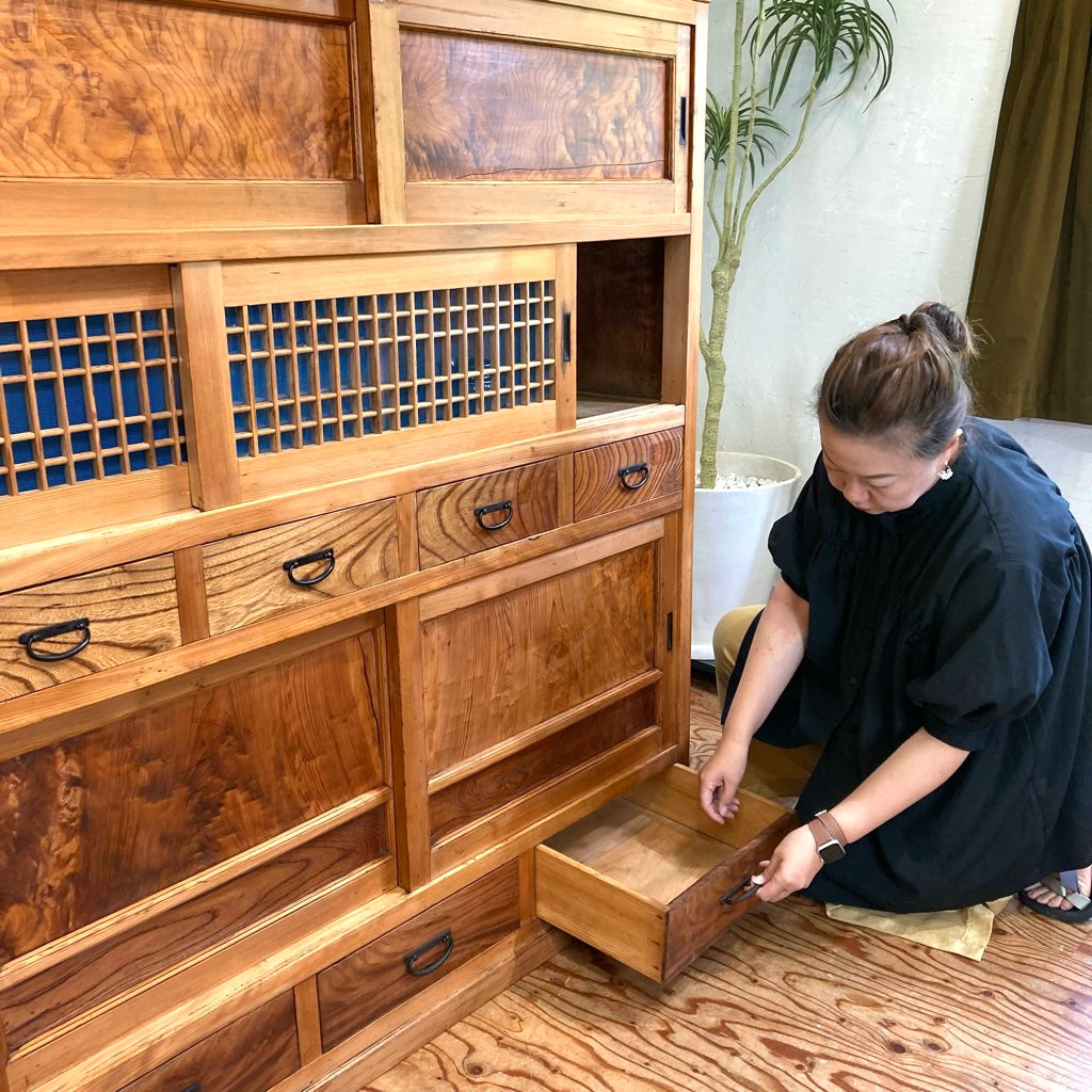 水屋箪笥 食器棚 カップボード 収納棚 欅 檜 アンティーク 古家具 中古
