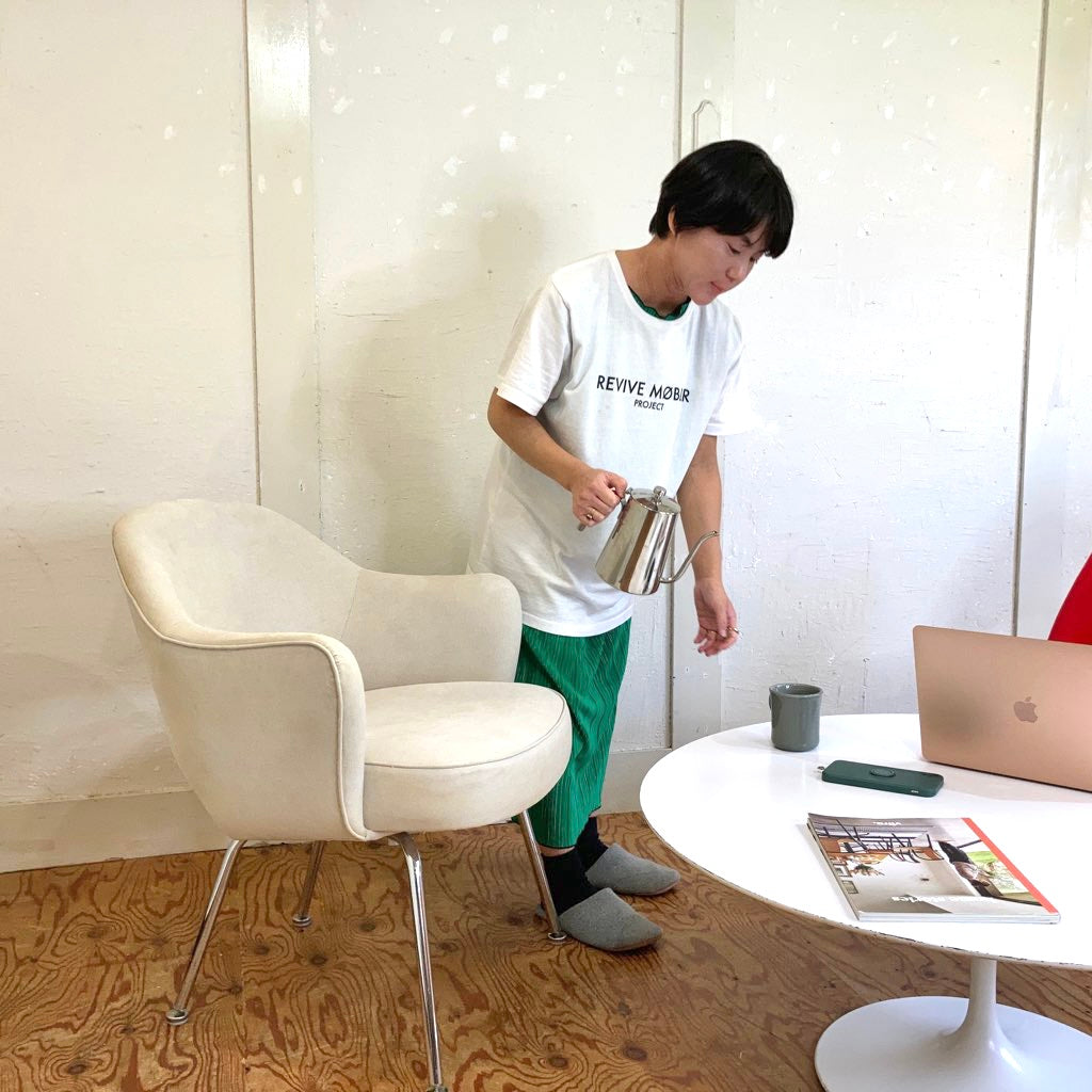 ノル / Knoll カンファレンス アームチェア 72チェア ホワイト エーロ