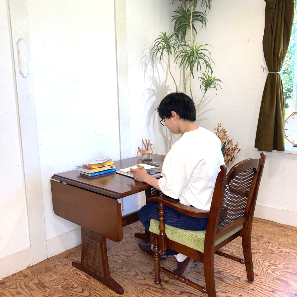 三越ブルージュ カントリーハウス バタフライ ダイニングテーブル 伸長