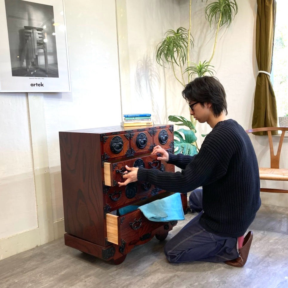 岩谷堂箪笥 車箪笥 和家具 4段 中古 日本 伝統 渋い 工芸 鍵付き