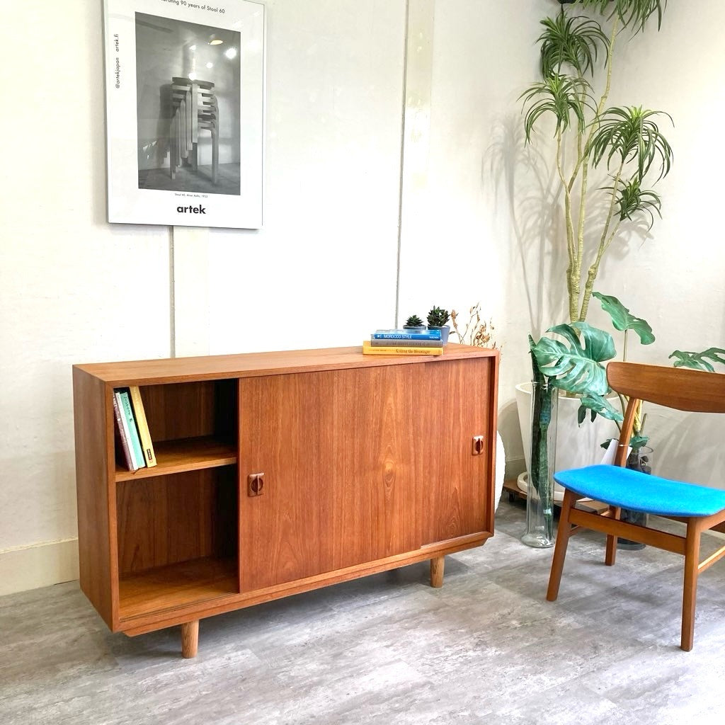 北欧ヴィンテージ チーク材 サイドボード キャビネット 中古 希少