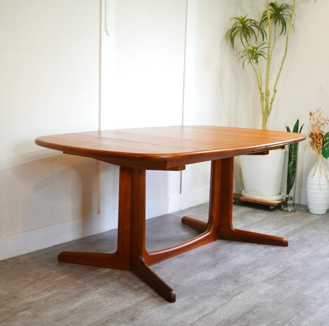 グドメ / Gudme Mobelfabrick 伸長式ダイニングテーブル チーク無垢