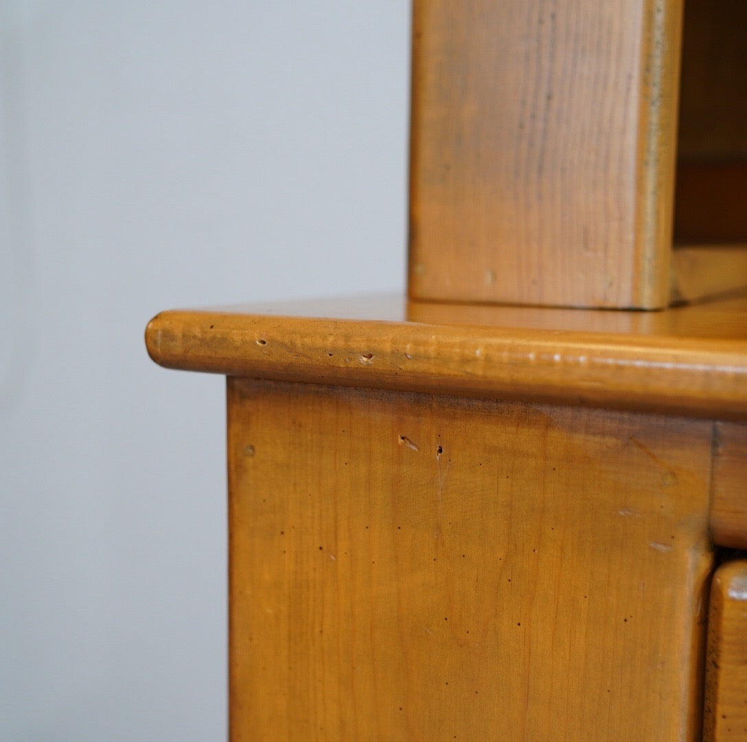 アンファン / enfant 飾り棚 カップボード キャビネット パイン材