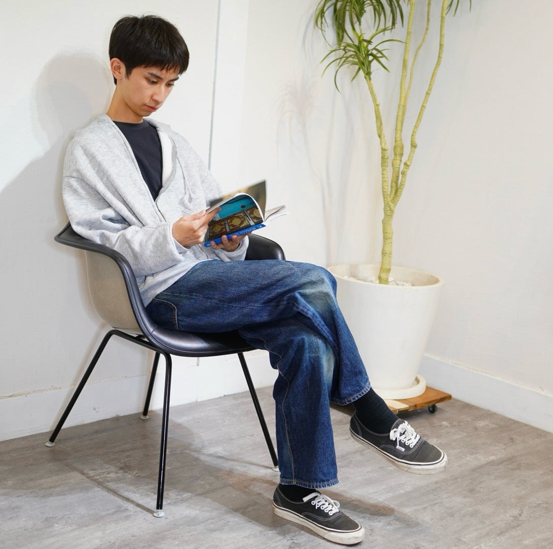 ハーマンミラー Herman Miller アームシェルチェア ナウガレザー 黒 H