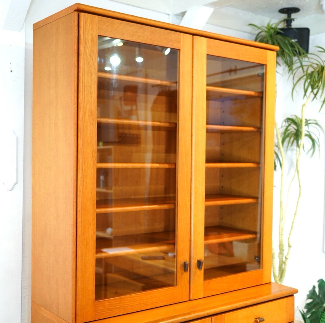 飛騨産業 クレセントシリーズ カップボード キャビネット キツツキ