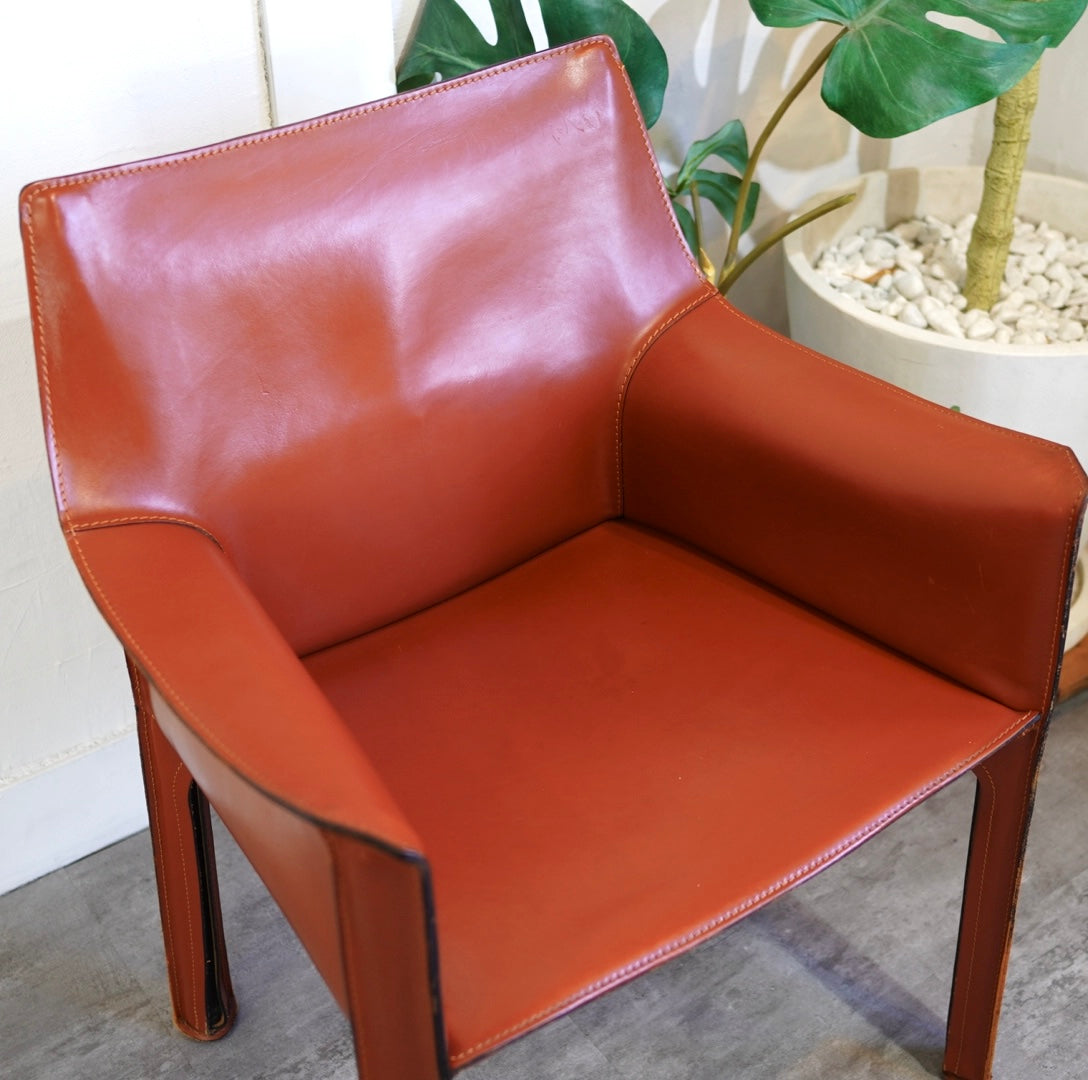 カッシーナ Cassina キャブ CAB アームチェア 413 赤茶 マリオ