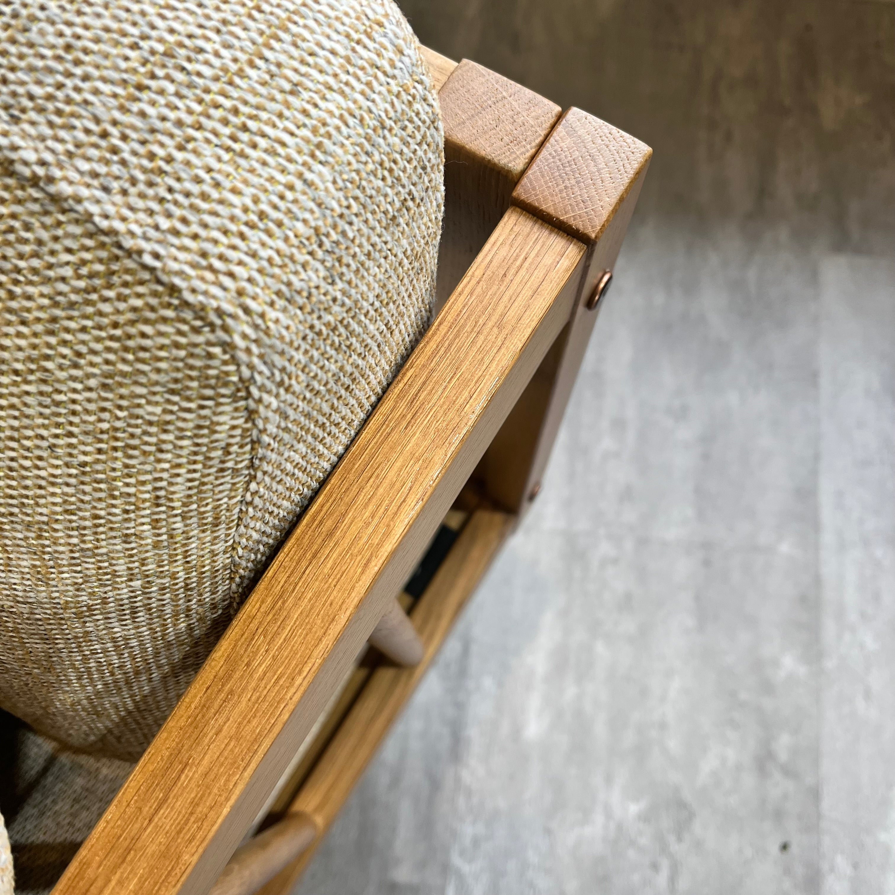 ウニコ / unico キナ / KINNA ベンチアームソファ 未使用 スリム