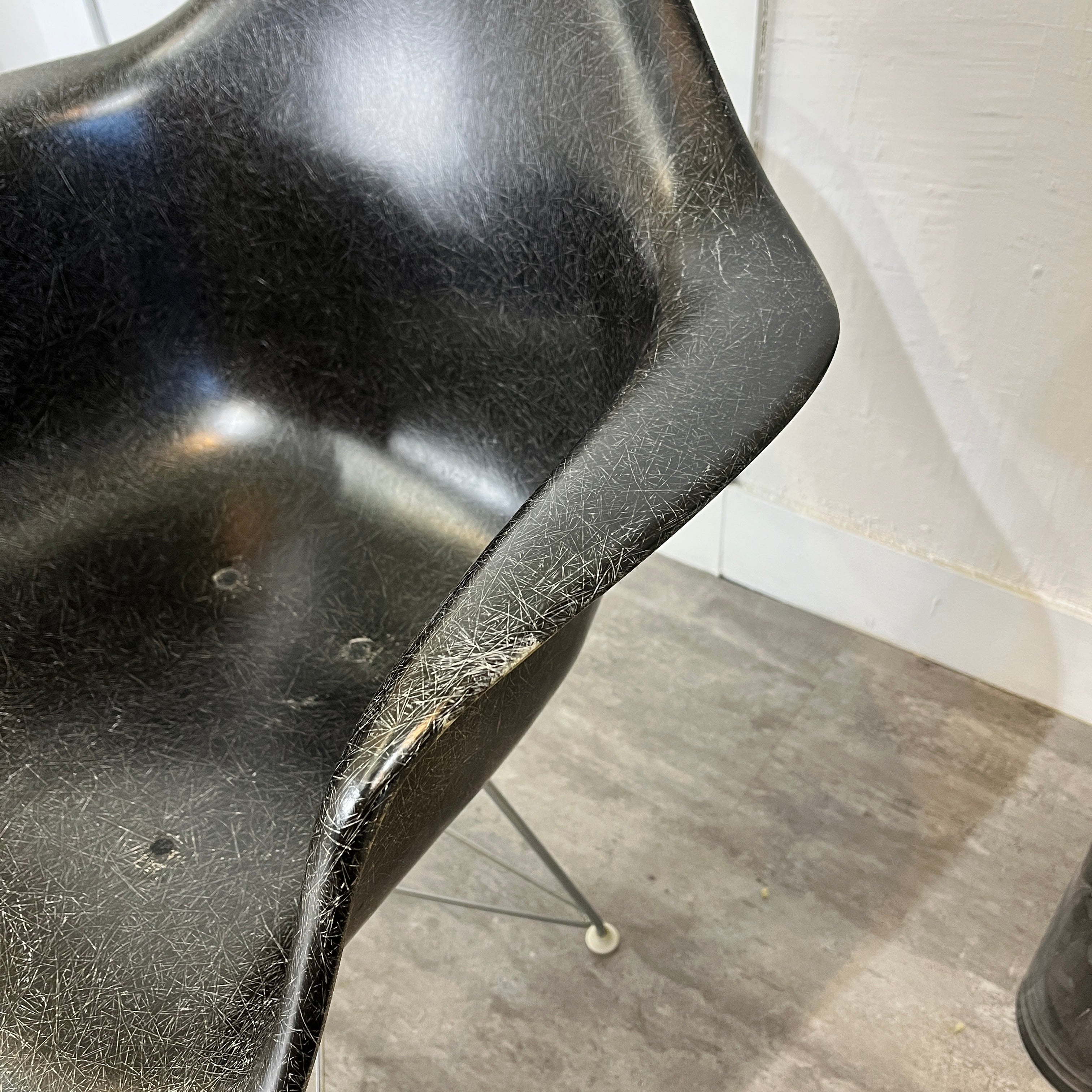 ハーマンミラー / Herman Miller アームシェルチェア エッフェルベース