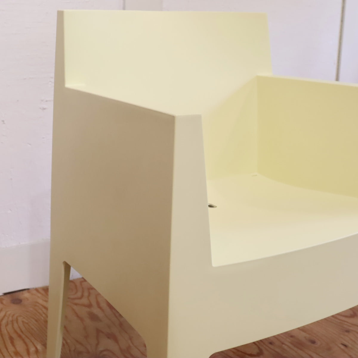 ドリアデ / driade トイ / TOYチェア アームチェア ホワイト