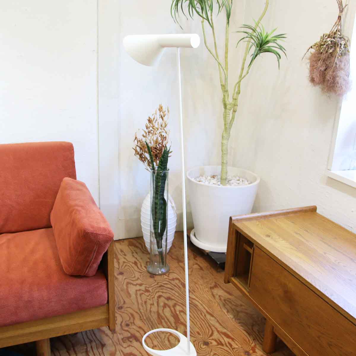 ルイスポールセン / Louis Poulsen AJフロア フロアランプ ホワイト