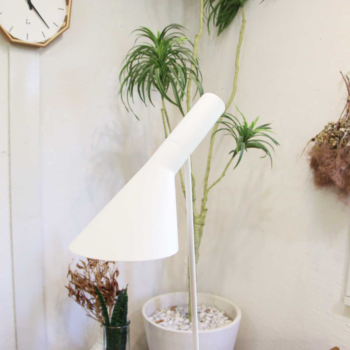 ルイスポールセン / Louis Poulsen AJフロア フロアランプ ホワイト