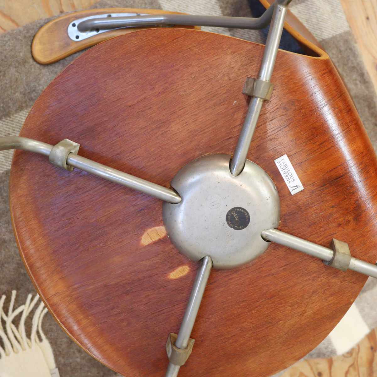 フリッツハンセン / FRITZ HANSEN セブンチェア アーム付き アルネ