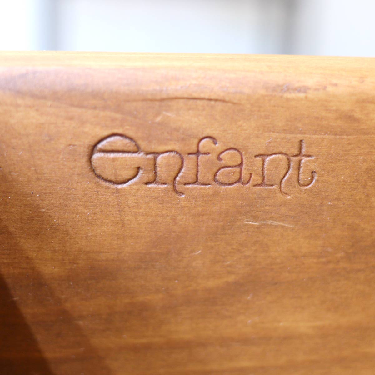 アンファン / enfant 飾り棚 カップボード キャビネット パイン材