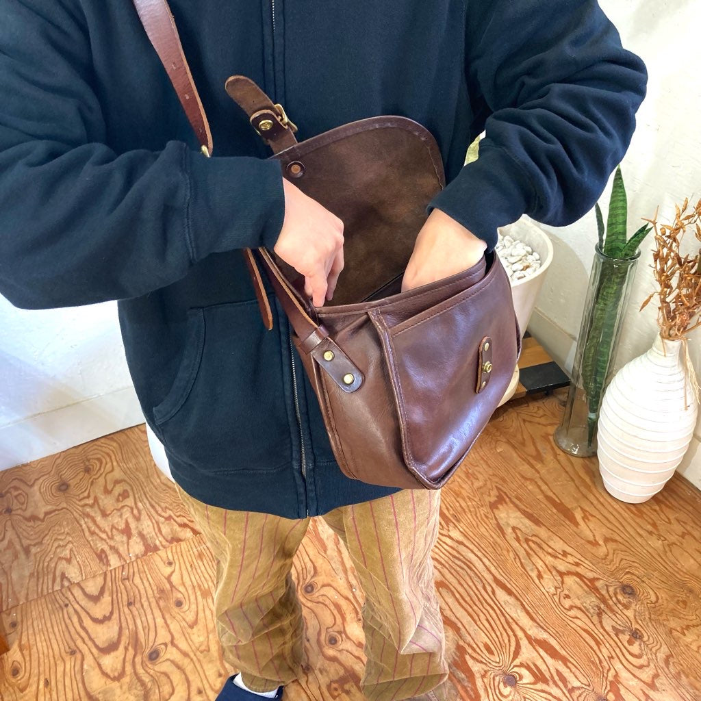 スロウ / SLOW ショルダーバッグ レザー 本革 ブラウン 鞄 バッグ 茶 中古