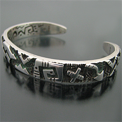 ナバホ族 Kee Yazzie オーバーレイ コンテンポラリー 14K バングル