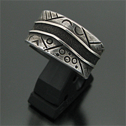 ナバホ族 Michael Roanhorse スタンプワーク コンテンポラリー リング