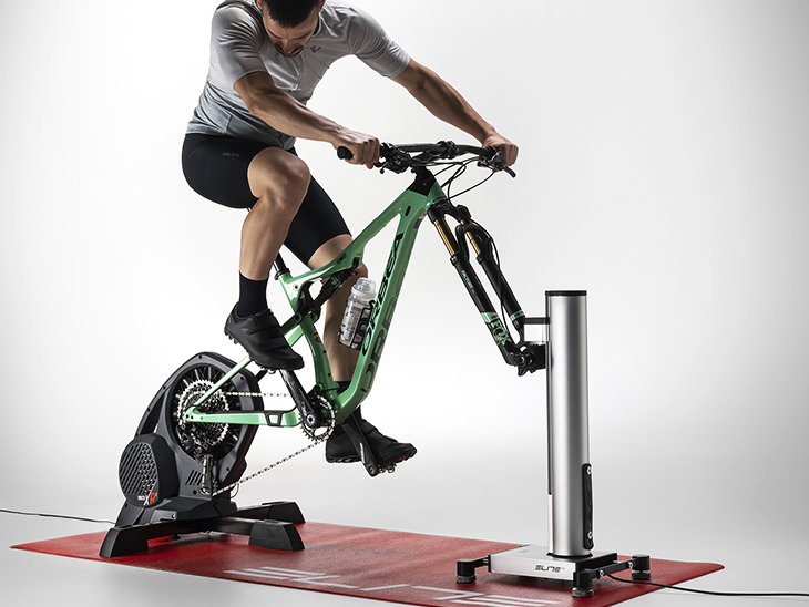 エリート：新製品情報】ELITE 上る、下る、曲がる!! 勾配を再現し