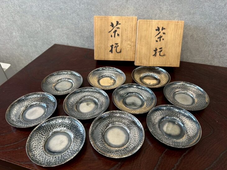 錫製 『茶托』 ｜骨董品買取 緑和堂