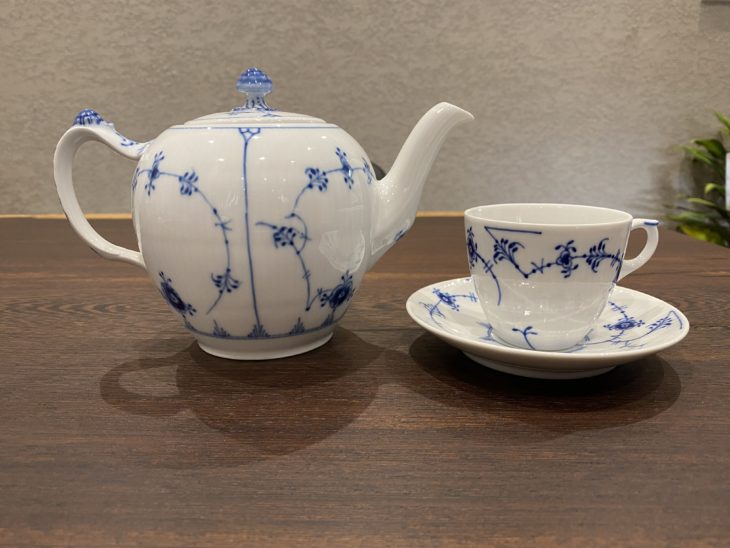 ロイヤルコペンハーゲン『ティーポット・カップ＆ソーサー』 ｜骨董品