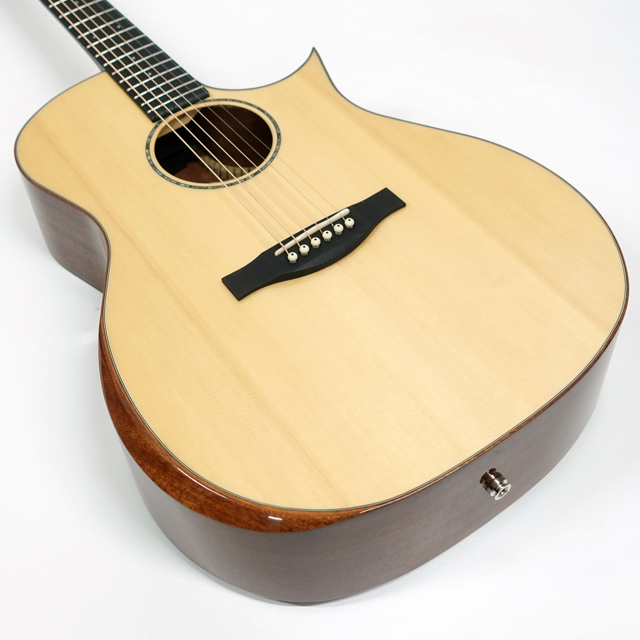 Ariana AW-71 アコースティックギター ケース付 PEヘッドシェイプ