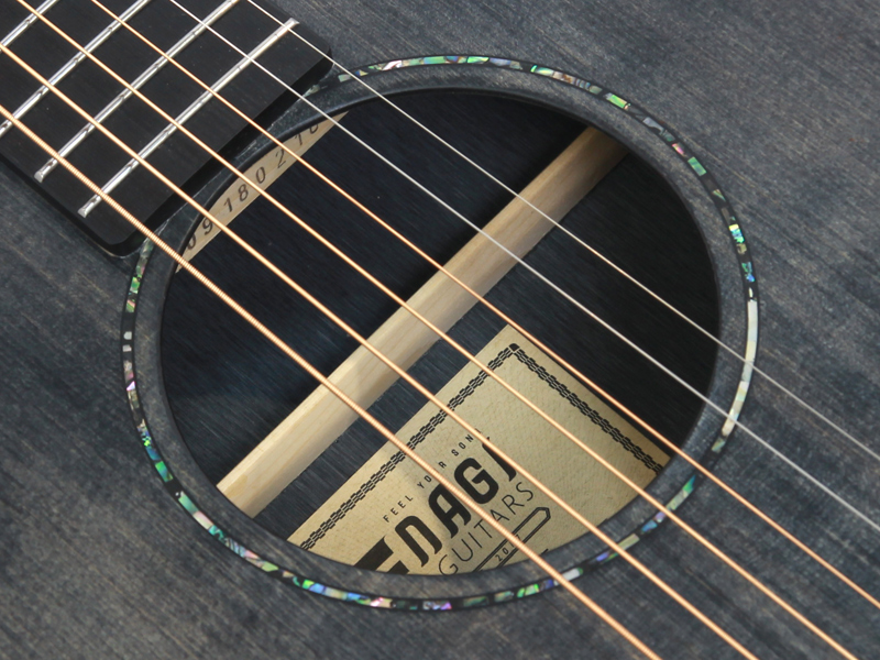 NAGI GUITAR kuro.E アコースティックギター エレアコ仕様 ナギ