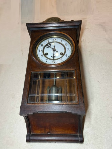 昔懐かしいアンティーク柱時計をお届け|WATERBURY