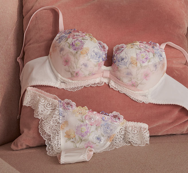 Wacoalパルファージュフロントエックスブラ D65 ショーツM