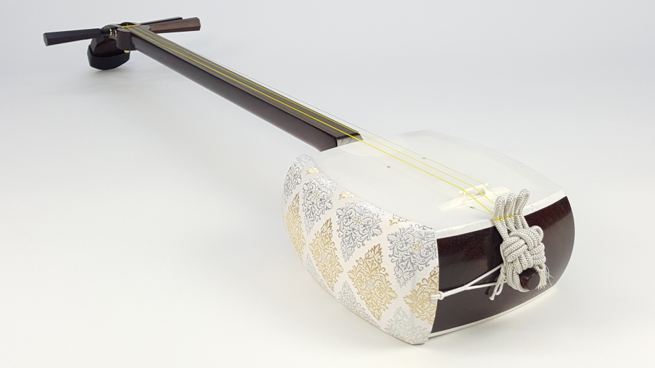 津軽三味線 鼈甲撥 開き9㎝ 長さ18.2㎝ 津軽三味線 鼈甲撥 開き9㎝ 長