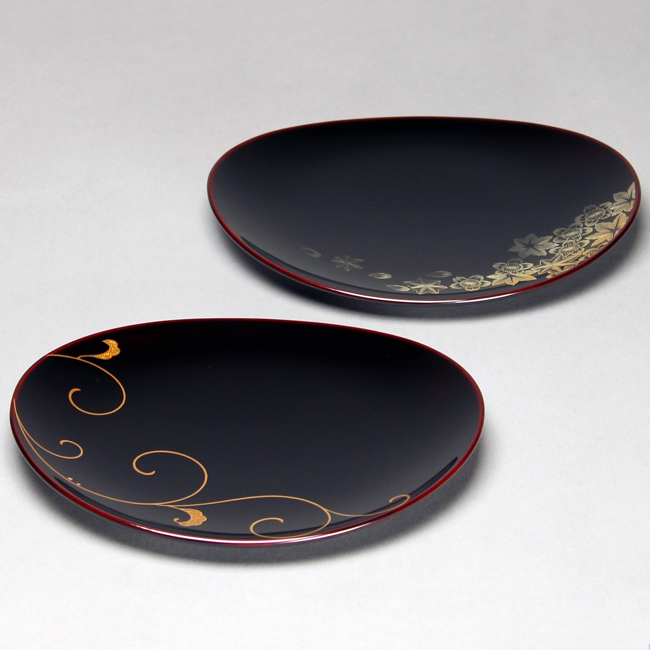 皿・茶托 | WORKS | 輪島塗の老舗 輪島屋善仁 | Wajimaya Zenni