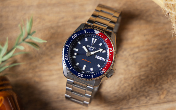 4thダイバー”の“ネイビーボーイ”から着想を得た「セイコー 5 スポーツ