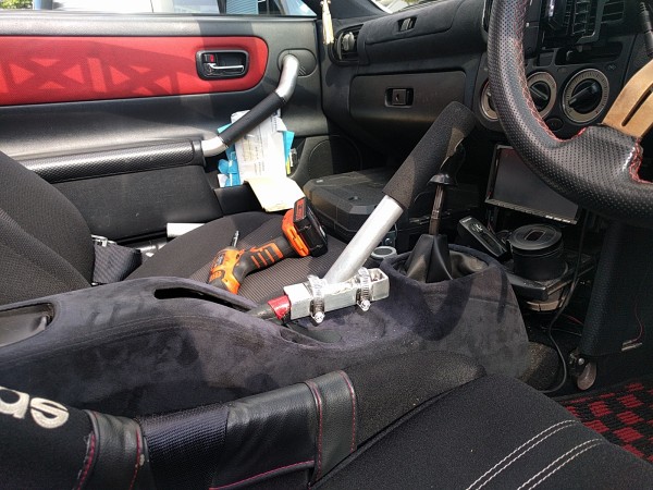 TIG溶接でジムカーナ向けに車のサイドブレーキを延長 | ウエルドツール