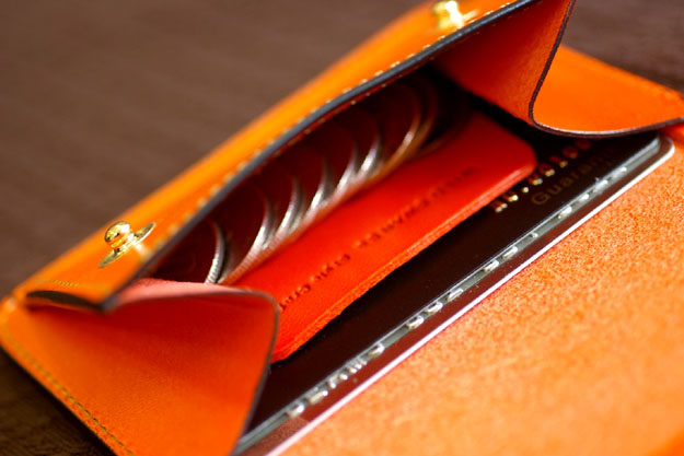 WILDSWANS ワイルドスワンズ ノベルティ オレンジレザーうちわ