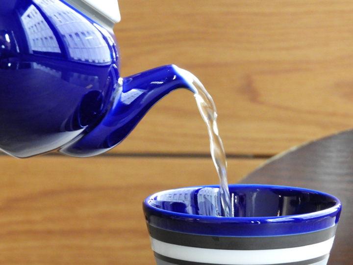 深川製磁の器・TEWAZA POT（テワザ ポット）についてのお話