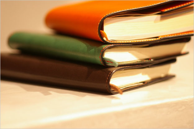 0031】ブックカバー・SUITED（スーティド）について 1 | WILDSWANS