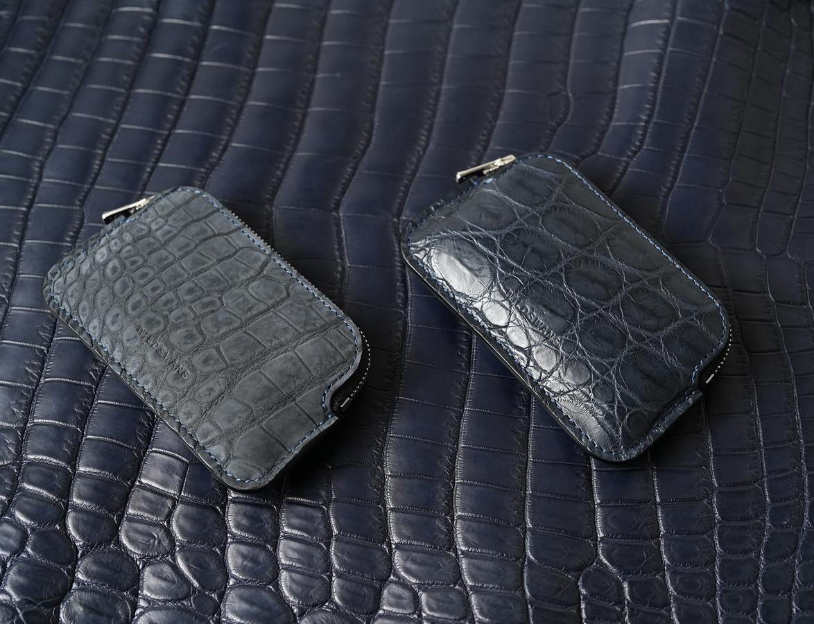 色とりどりのマイクロマルチケース | WILDSWANS(ワイルドスワンズ