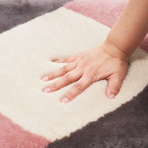 プチアリエス ムートン座布団: ムートン｜東洋羽毛公式通販サイト【公式】