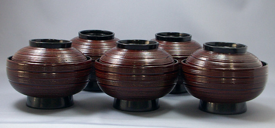 上質朱漆に風情ある網目文の美しい大ぶり煮物椀2点（検輪島塗雑煮椀