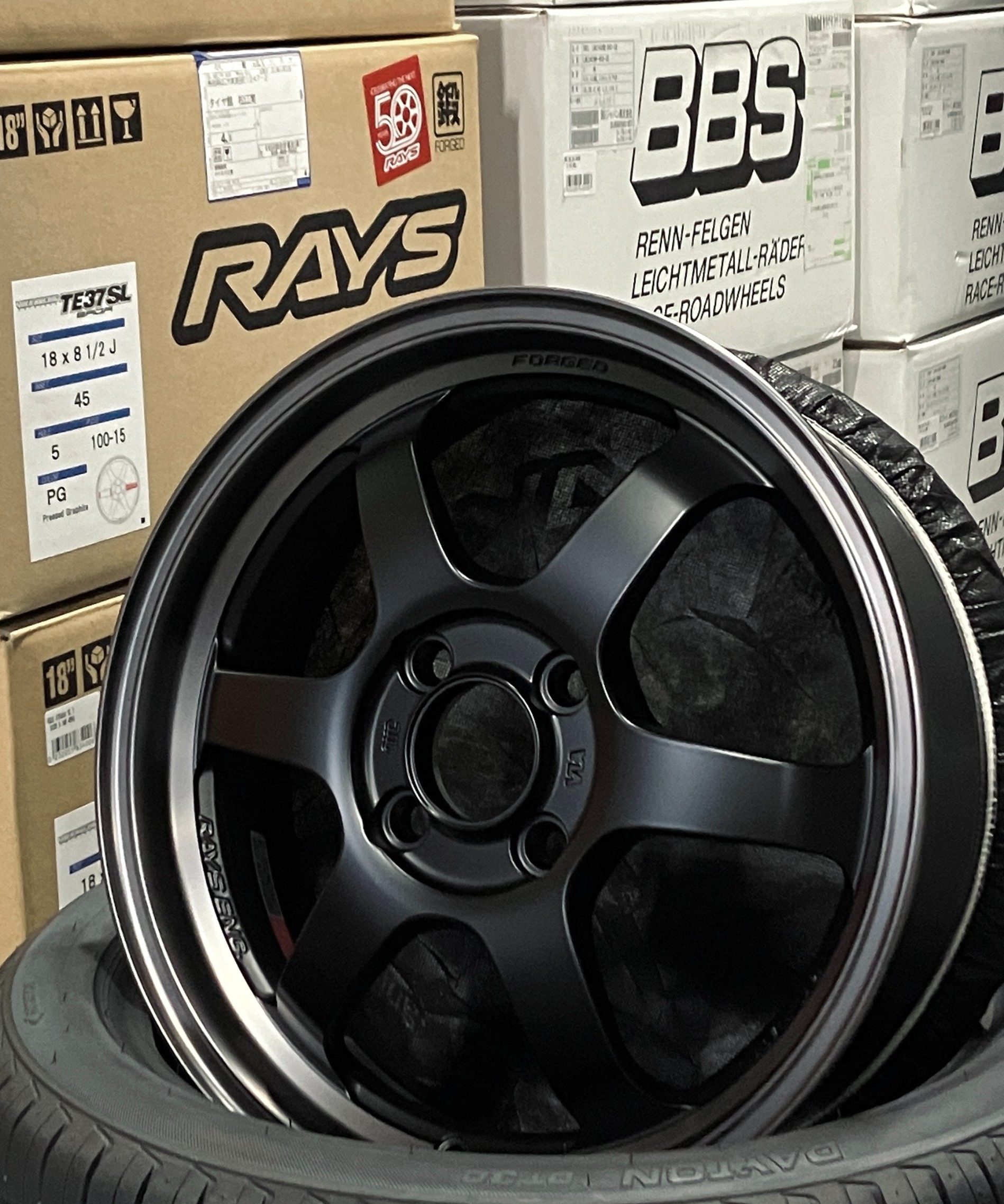 在庫有】Raysよりボルク TE37 KCR 入荷しました！ | 店舗おススメ情報