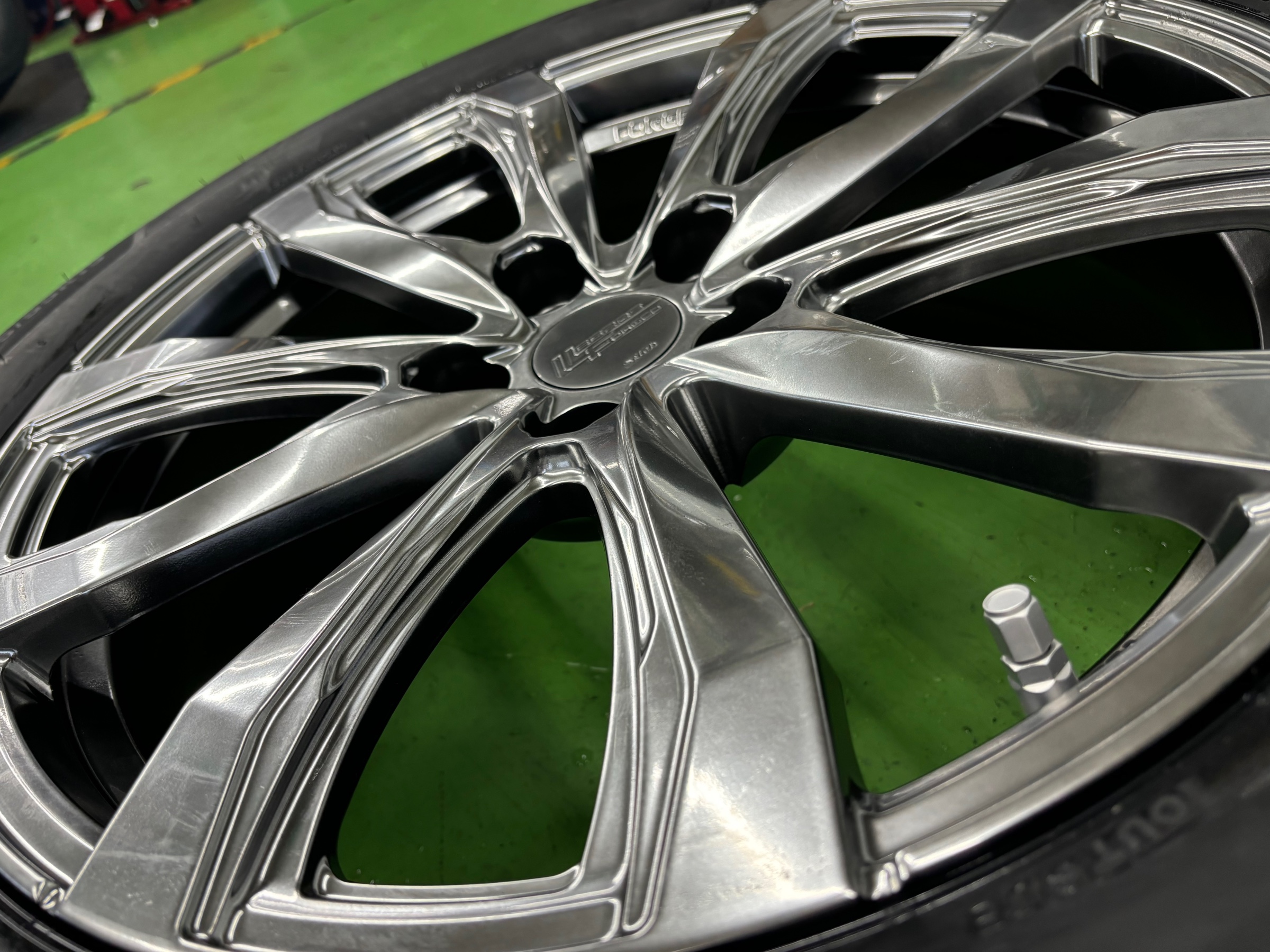 新型アルファード 40系】スタッドレスタイヤホイールセット | 店舗お