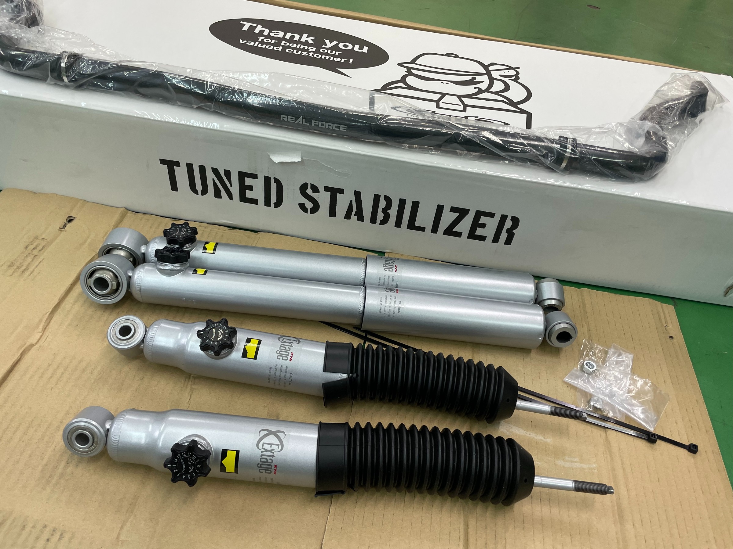 NV350キャラバン足回り強化 | 店舗おススメ情報 | タイヤ館 高島平