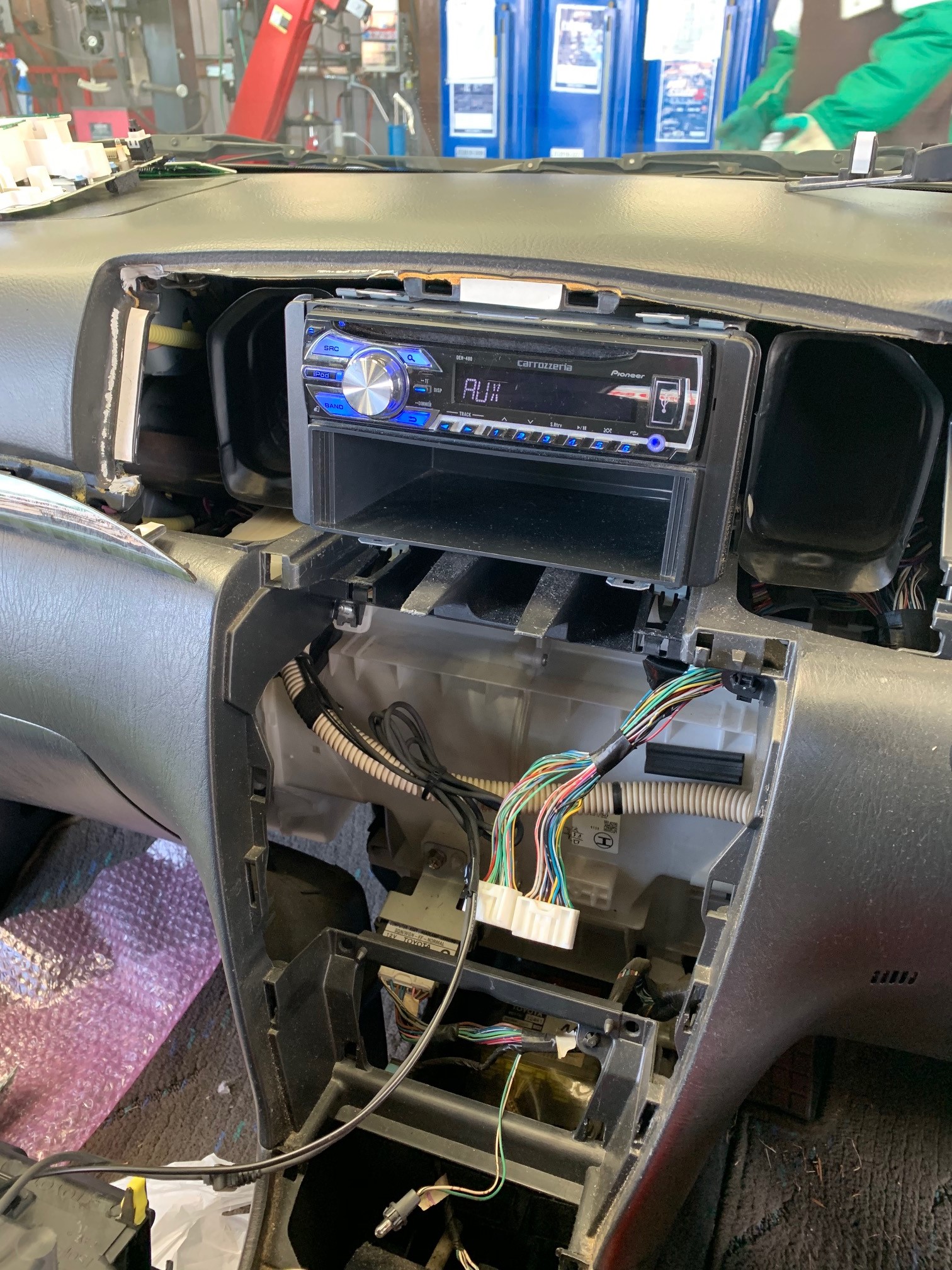 トヨタ・カローラフィールダー・NZE121G】モジュール交換 | 店舗お