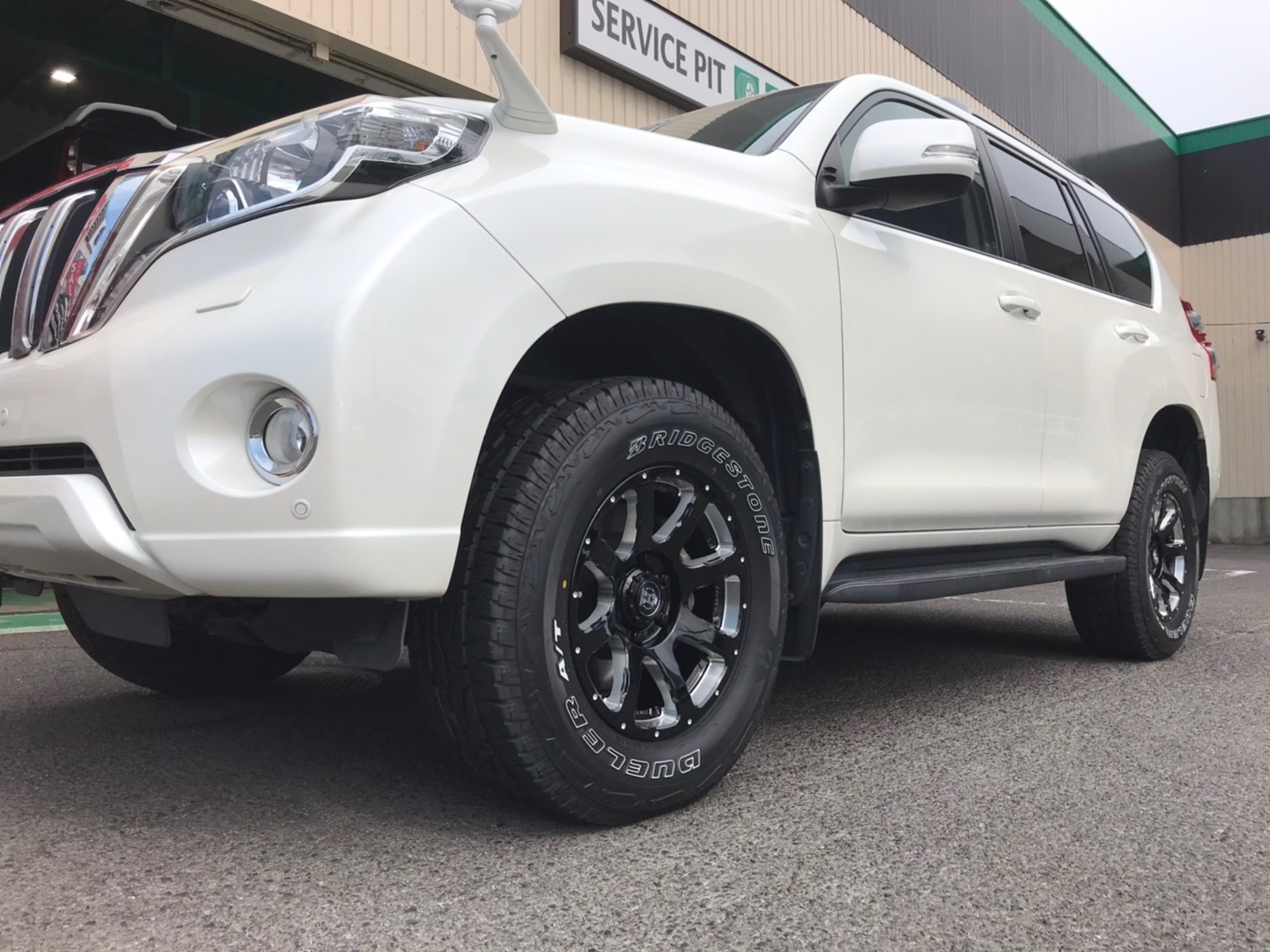 ランクルプラド RAYSフルクロス ホイール交換！！ | 店舗おススメ情報