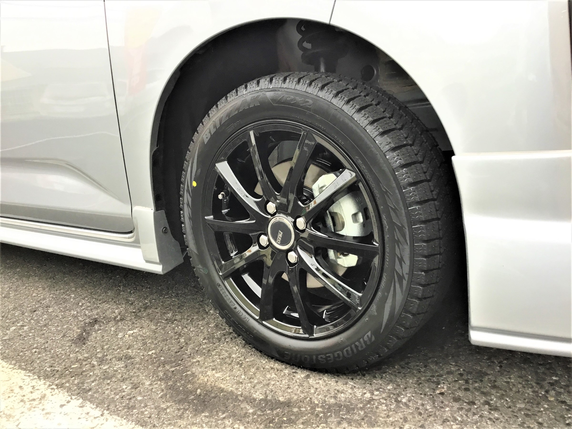 M900系ルーミー、スタッドレスタイヤ＆アルミホイールセットのお